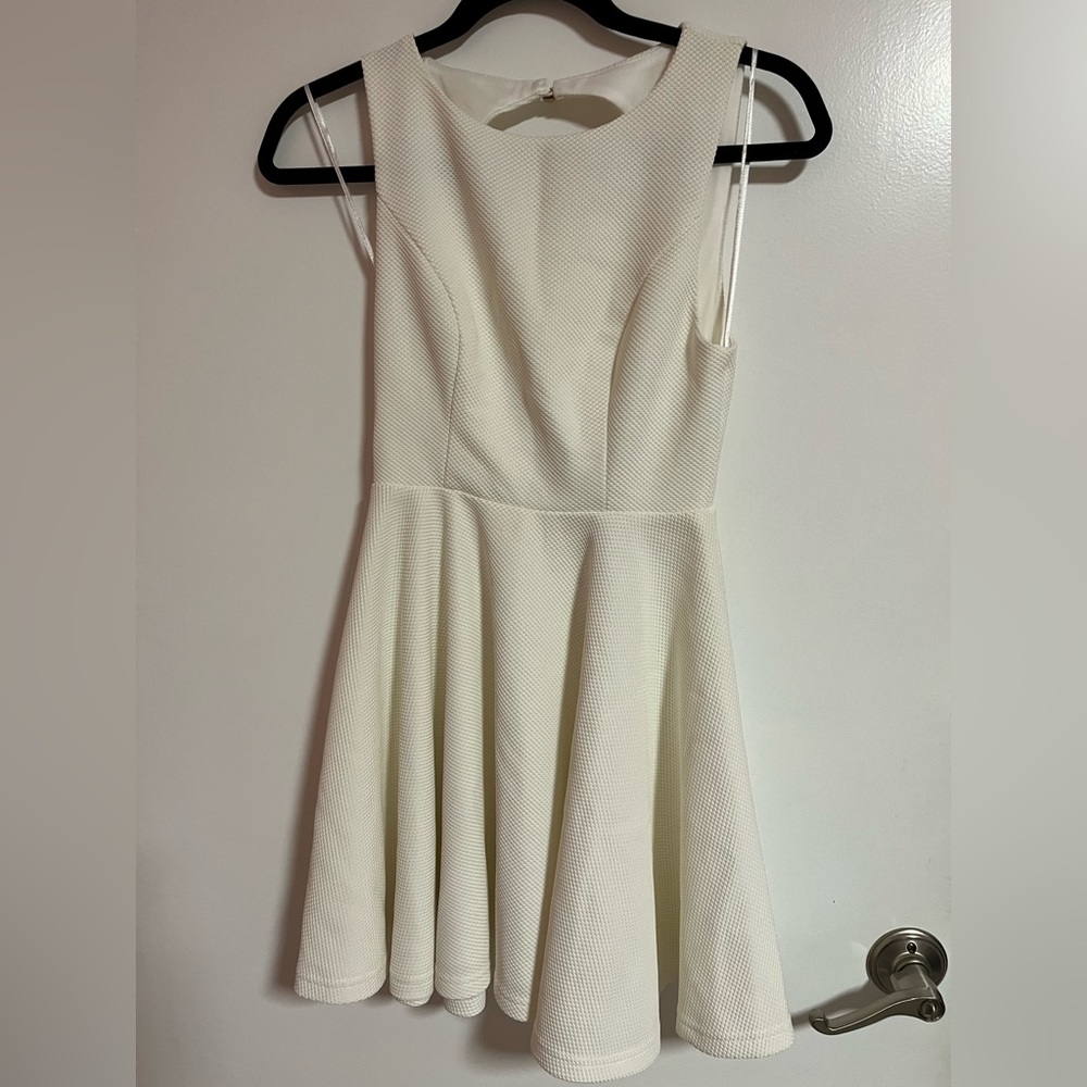 Lulu’s White Dress